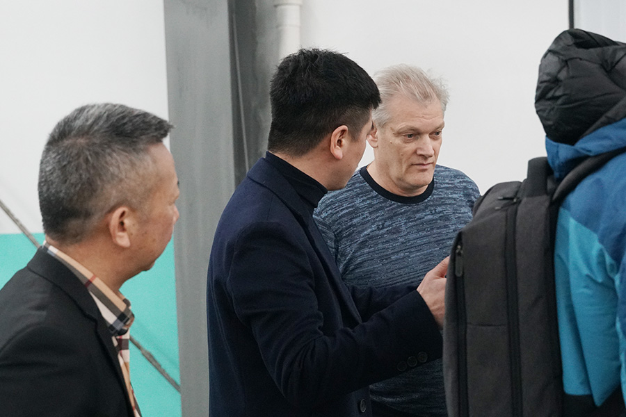 俄罗斯客户参观照